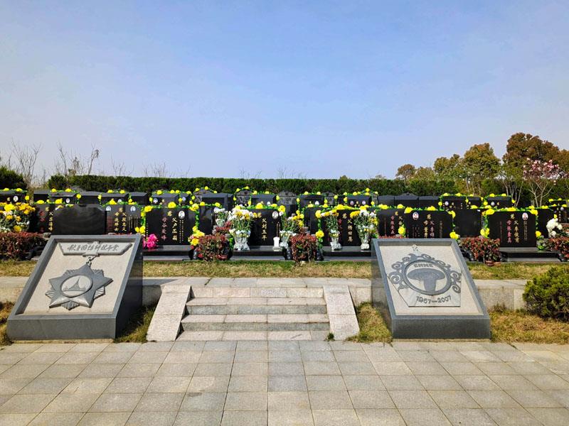 兩彈功勛園2.jpg 兩彈功勛園2.jpg